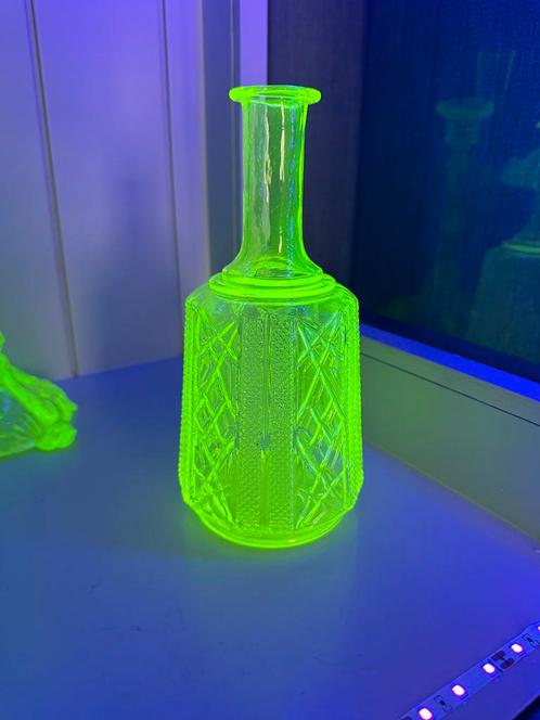 Uranium Scailmont karaf, Antiek en Kunst, Antiek | Glas en Kristal, Ophalen of Verzenden