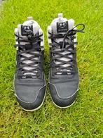 Kunstgras schoenen van Under Armour, Sport en Fitness, Korfbal, Ophalen of Verzenden, Gebruikt, Schoenen