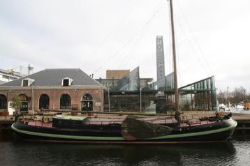 Museale Groninger Dektjalk van 22,76m met nieuwe keuring beschikbaar voor biedingen