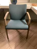 2 Leolux stoelen, blauw gemeleerd gestoffeerd, Huis en Inrichting, Stoelen, Ophalen, Hout, Twee, Blauw