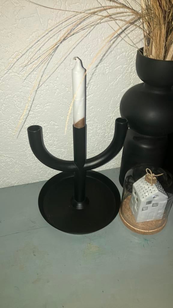 Vintage zwarte kandelaar Ikea, Huis en Inrichting, Woonaccessoires | Kandelaars en Kaarsen, Ophalen of Verzenden, Metaal, Minder dan 25 cm
