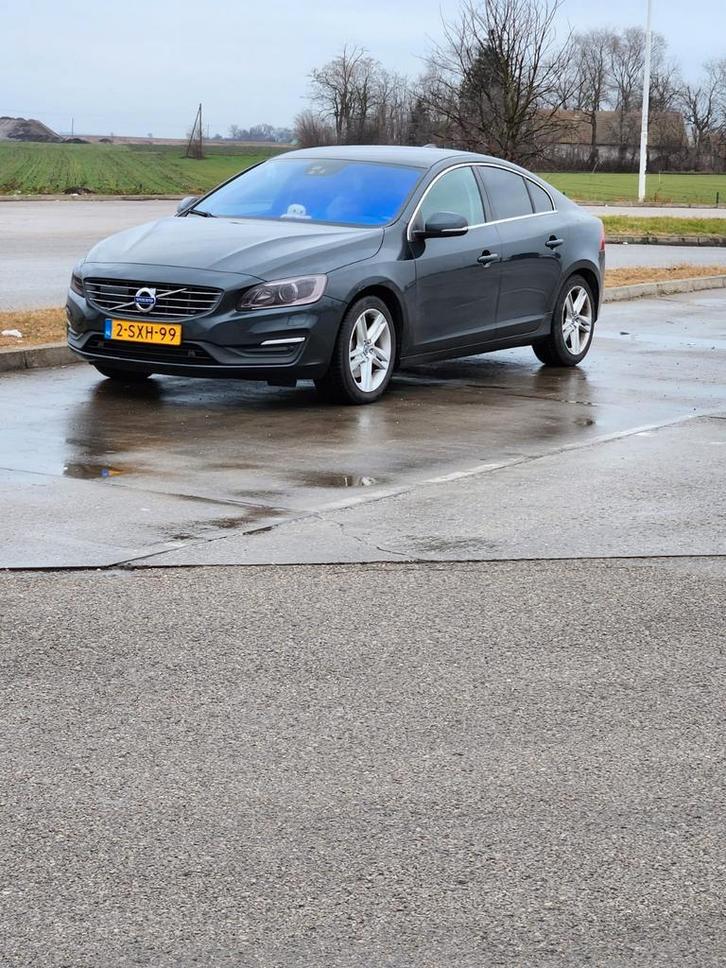 Volvo S60 T5 2.0 180KW/245PK Geartr. 2013 Grijs, Auto's, Volvo, Particulier, S60, ABS, Achteruitrijcamera, Adaptieve lichten, Adaptive Cruise Control