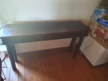 Sidetable beschikbaar voor biedingen