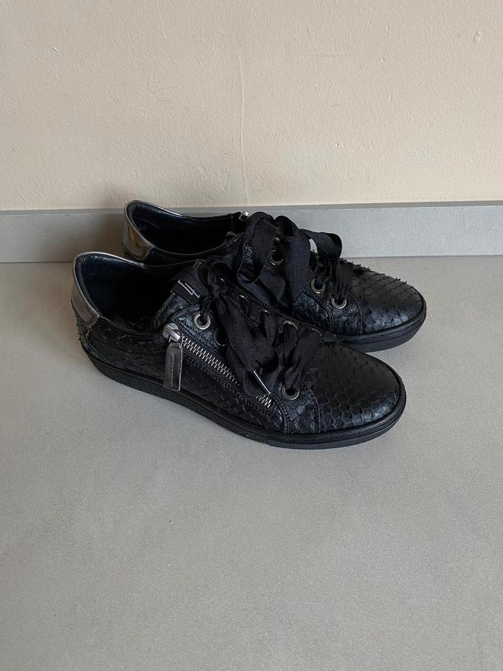 DLSPORT SNEAKERS MT:37, Kleding | Dames, Schoenen, Zo goed als nieuw, Sneakers of Gympen, Zwart, Verzenden