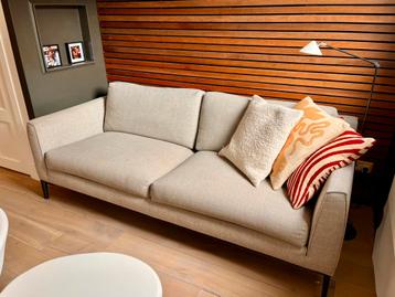 Design on Stock bank, 2,5 zits beschikbaar voor biedingen