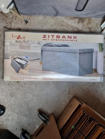 Zitbank met opbergruimte  beschikbaar voor biedingen