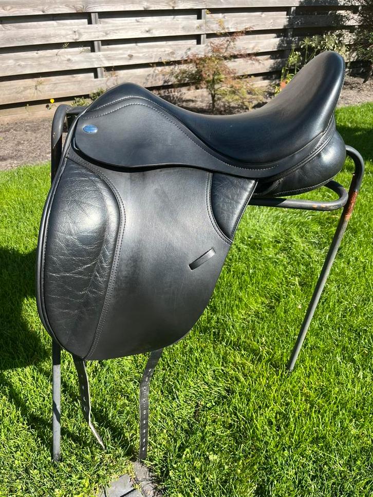 Thorowgood T8 dressuurzadel low profile, Dieren en Toebehoren, Paarden en Pony's | Zadels, Zo goed als nieuw, Dressuur, Ophalen of Verzenden