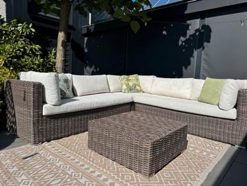 Loungeset met all weather kussens beschikbaar voor biedingen