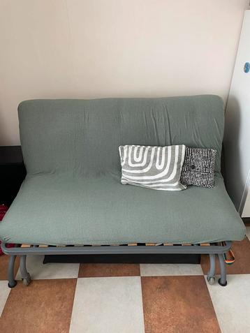 Slaapbank 140x200 met lattenbodem beschikbaar voor biedingen