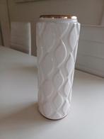 Mooie vintage witte vaas met goud randje 1062 /25 uebelacker, Gebruikt, Wit, Aardewerk of Porselein, Ophalen of Verzenden