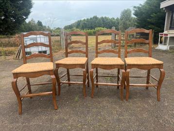 Mooie set van 4 stoelen hoge zitting beschikbaar voor biedingen
