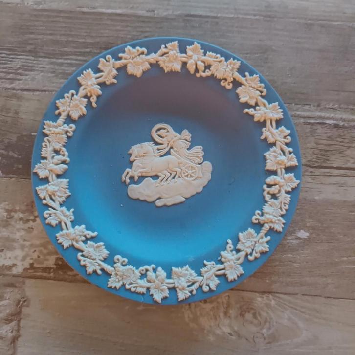 Wedgwood Jasperware Bord, Antiek en Kunst, Antiek | Wandborden en Tegels, Ophalen of Verzenden
