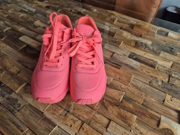 Nieuwe Skechers - Maat 38 - Koraalroze beschikbaar voor biedingen