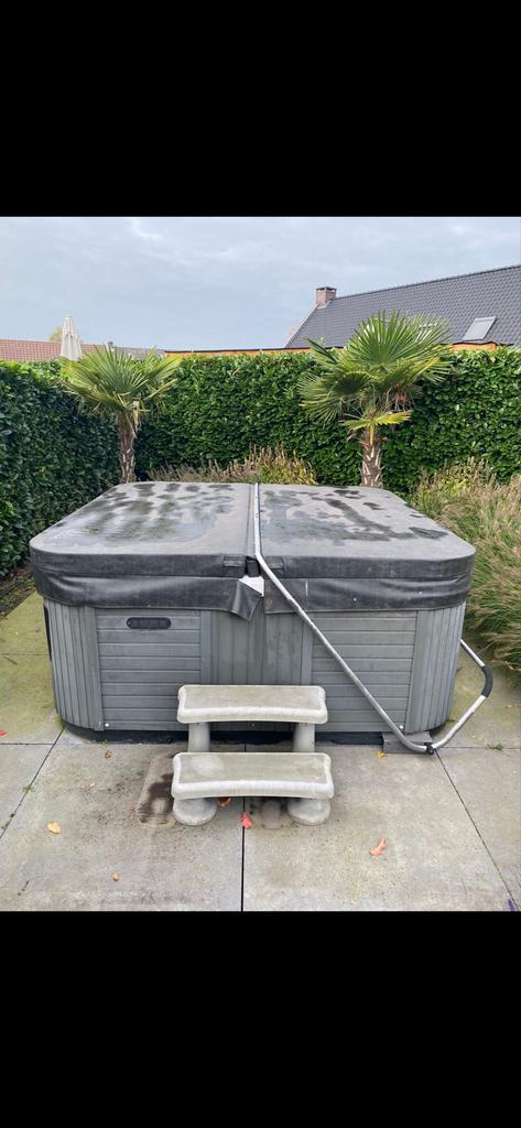 Balboa Jacuzzi 5 persoons - Werkend, voor de klusser!, Tuin en Terras, Bubbelbaden en Hottubs, Gebruikt, Vast, Inbouw, Ophalen of Verzenden
