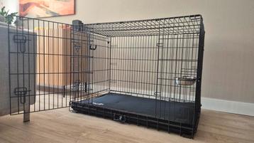 Hondenbench voor grote/middelgrote hond beschikbaar voor biedingen