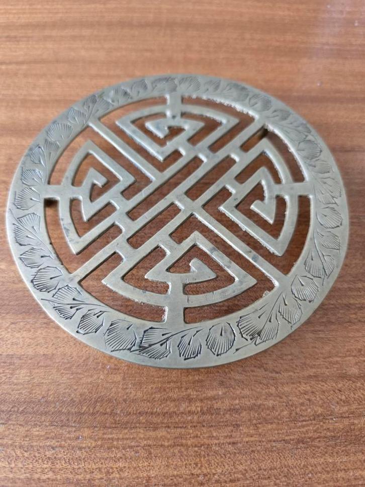 Vintage messing onderzetter, Antiek en Kunst, Curiosa en Brocante, Ophalen of Verzenden