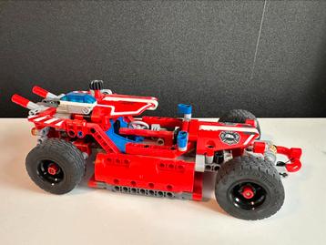 Lego Technic First Responder (Eerste hulp) wagen beschikbaar voor biedingen