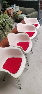 Witte kuipstoeltjes, 4 stuks., Ophalen, Gebruikt, Wit, Twee