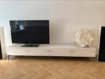 Pastoe Frame tv-meubel beschikbaar voor biedingen