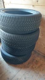 Vredestein winterbanden M+S 215 55 17, Auto-onderdelen, Banden en Velgen, Ophalen, 215 mm, 17 inch, Winterbanden