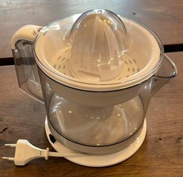 Citruspers gebruikt maar werkt nog perfect beschikbaar voor biedingen