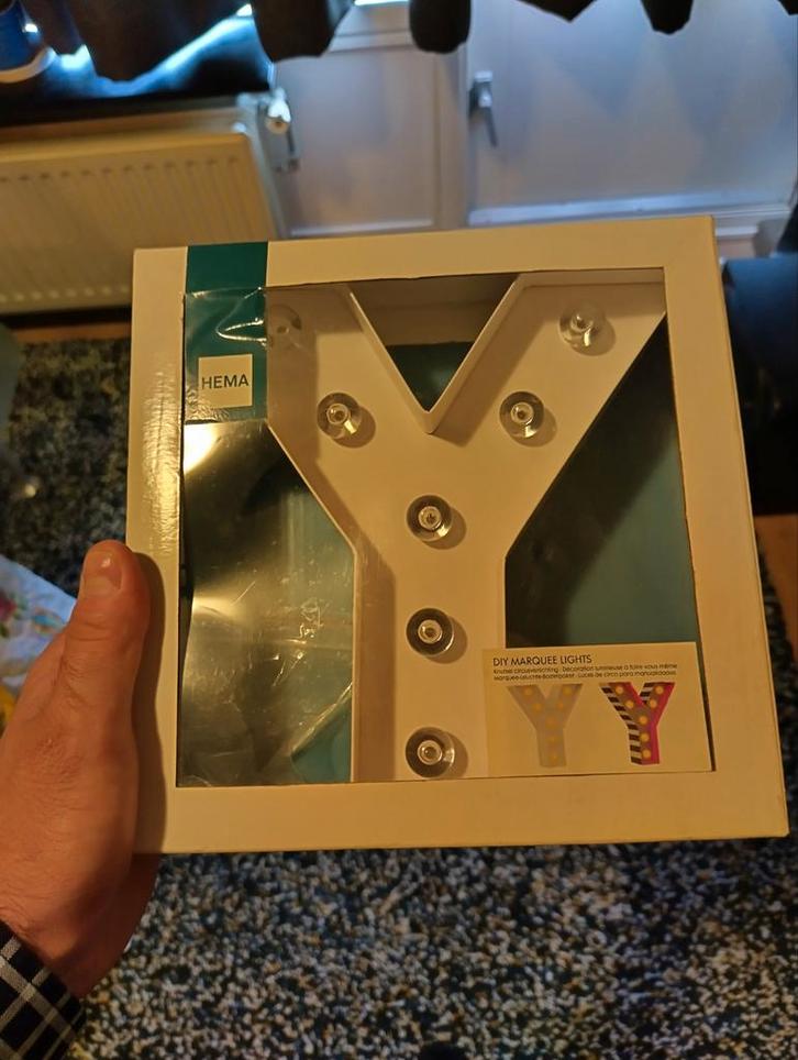 HEMA Letter Y Lamp, Huis en Inrichting, Lampen | Hanglampen, Nieuw, Minder dan 50 cm, Kunststof, Ophalen