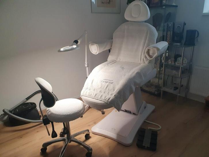 Elektrische Pedicure/Massage Stoel - Zo Goed Als Nieuw!, Zakelijke goederen, Kantoor en Winkelinrichting | Kantoormeubilair en Inrichting