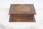 Houten kist, Antiek en Kunst, Kunst | Beelden en Houtsnijwerken, Ophalen of Verzenden