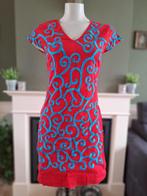 Almatrichi schitterend rood blauw jurk S 36 / 38 gratis v, Kleding | Dames, Verzenden, Knielengte, Almatrichi, Maat 36 (S)