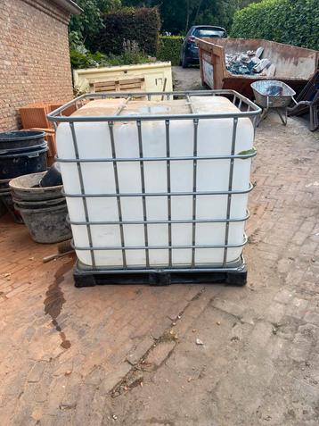 Ibc, om te bouwen tot houtopslag beschikbaar voor biedingen