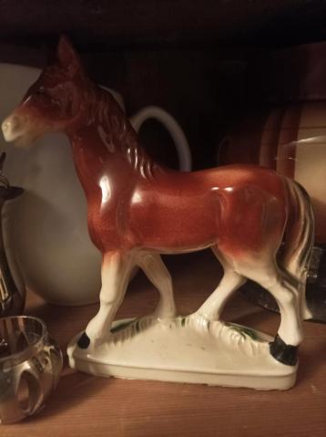 Vintage Keramiek Paardenbeeld beschikbaar voor biedingen