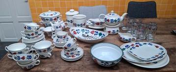 Boerenbont Servies - Complete Set beschikbaar voor biedingen
