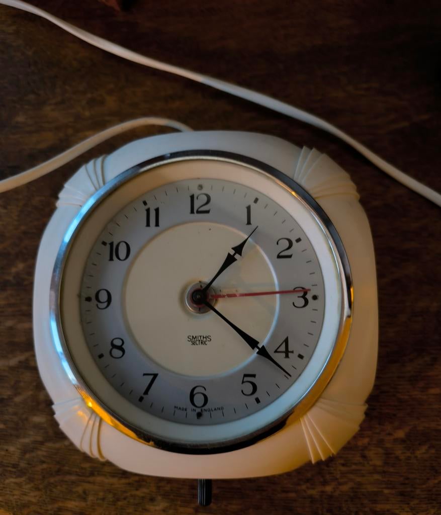 Vintage Smiths Sectric bakeliet wandklok, Huis en Inrichting, Woonaccessoires | Klokken, Ophalen of Verzenden, Gebruikt, Analoog