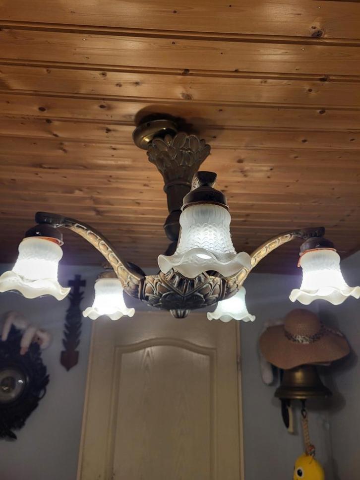 Zeldzame antieke bronzen/koperen kroonluchter massief, Huis en Inrichting, Stoffering | Behang, Ophalen