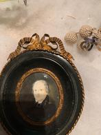 Antiek Miniatuur Portret in Strik Lijst, Antiek en Kunst, Ophalen of Verzenden