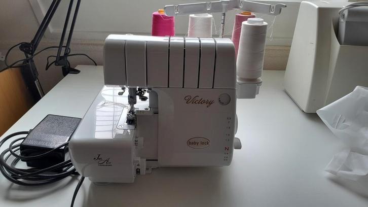 baby lock victory, Hobby en Vrije tijd, Naaimachines en Toebehoren, Nieuw, Lockmachine, Overige merken, Ophalen
