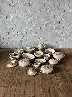 Geheel groot vintage servies A pas n oakland borden kommen, Antiek en Kunst, Antiek | Servies compleet, Ophalen