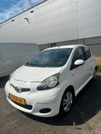 Toyota Aygo 1.0 12V Vvt-i 5DRS 2009 Wit, Voorwielaandrijving, 4 stoelen, Bedrijf, Handgeschakeld