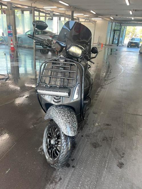 Vespa sprint 50cc custom, Fietsen en Brommers, Scooters | Vespa, Gebruikt, Vespa S, Benzine, Ophalen