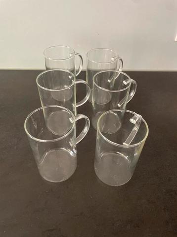 6 Thee Glazen beschikbaar voor biedingen