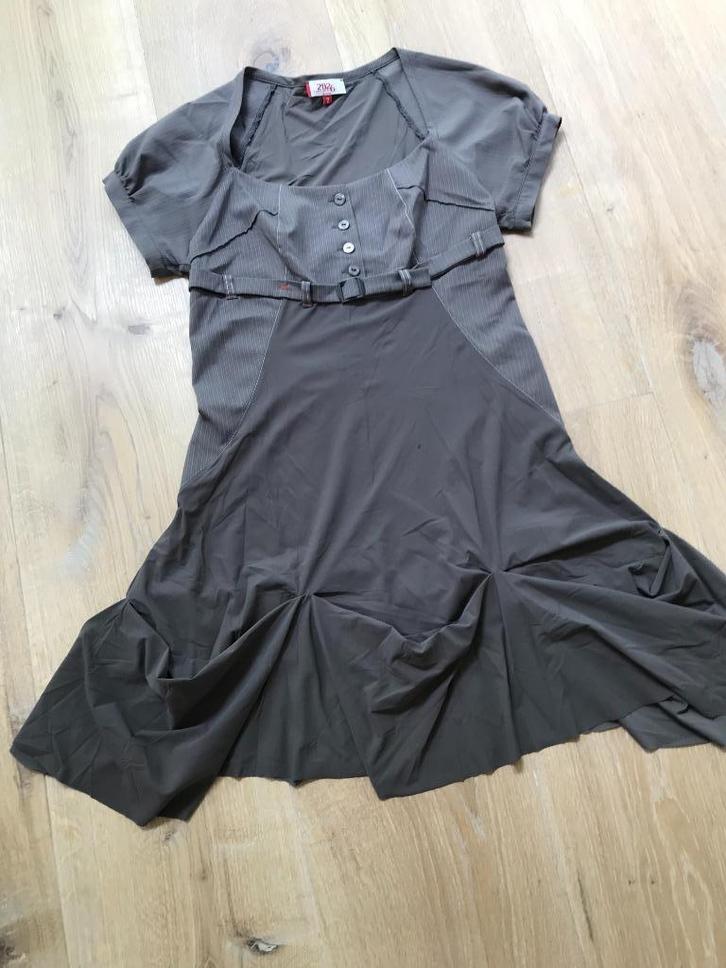 Jurk korte mouw 2026, Kleding | Dames, Jurken, Zo goed als nieuw, Maat 36 (S), Grijs, Boven de knie, Ophalen of Verzenden