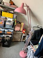 Zachtroze stalamp, Huis en Inrichting, Lampen | Vloerlampen, Ophalen, Gebruikt, Metaal, 150 tot 200 cm