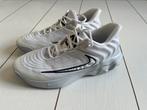 Nike Giannis Immortality 4 wit basketbalschoenen maat 45, Sport en Fitness, Basketbal, Ophalen of Verzenden, Zo goed als nieuw