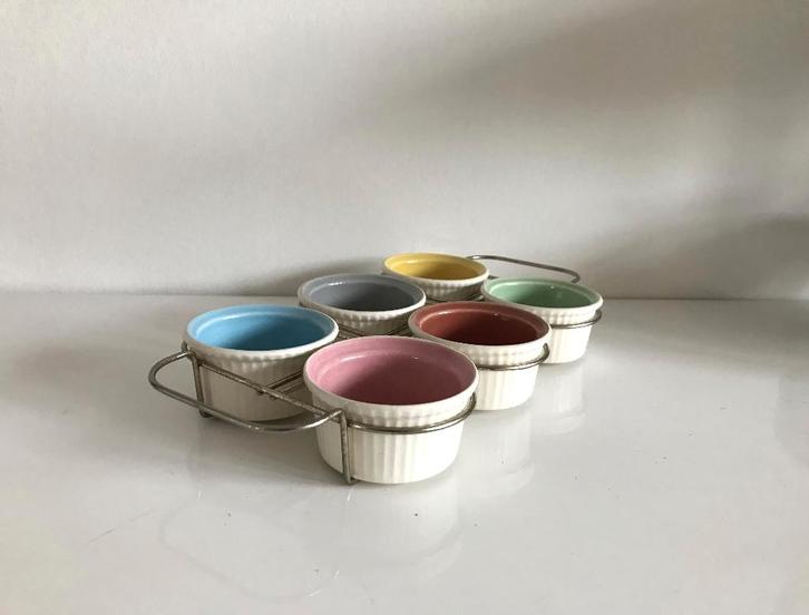 Villeroy en Boch vintage pastel ramekins, Huis en Inrichting, Keuken | Servies, Schaal of Schalen, Overige stijlen, Porselein