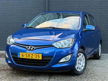Hyundai I20 1.2i First Edition AIRCO | ELEK RAMEN | NWE APK beschikbaar voor biedingen