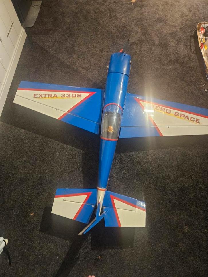 Rc vliegtuig met 15cc ethanol motor, Hobby en Vrije tijd, Modelbouw | Radiografisch | Vliegtuigen, Ophalen of Verzenden