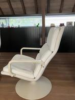 Fauteuils artifort 142 witte stof met voetenbankje, Ophalen, Gebruikt, 75 tot 100 cm, Metaal