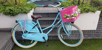 Meisjesfiets licht blauw met roze mand  beschikbaar voor biedingen