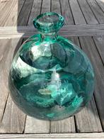 Vaas van groen gekleurd glas - hoogte ca. 18 cm, Huis en Inrichting, Ophalen, Groen, Glas, Minder dan 50 cm