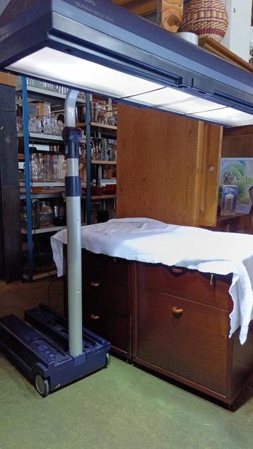 Thuis zonnen als een farao –Philips Sunmobile 824 zonnehemel beschikbaar voor biedingen